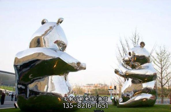 不锈钢公园抽象熊猫雕塑