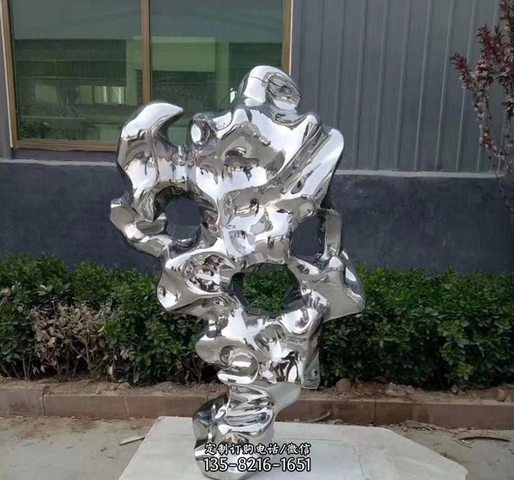 不锈钢水景太湖石雕塑