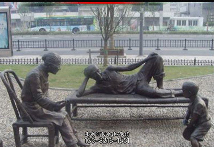 公园铜雕一家三口玩耍人物雕塑