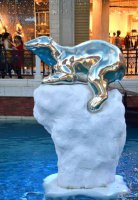 不锈钢镜面抽象北极熊雕塑