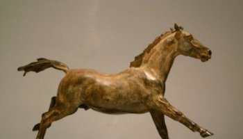公园奔跑的马动物铜雕