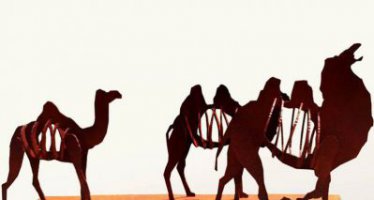公园不锈钢抽象剪影骆驼动物雕塑