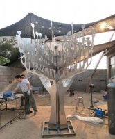 不锈钢艺术镂空树雕塑
