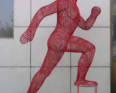 户外不锈钢织网镂空人物雕塑