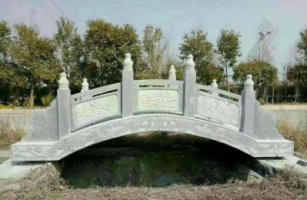公园大理石桥雕塑