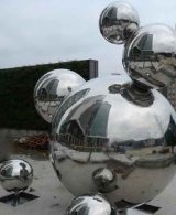 广场不锈钢镜面球抽象雕塑