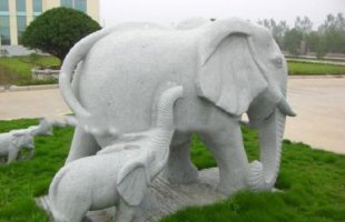 公园石雕母子大象