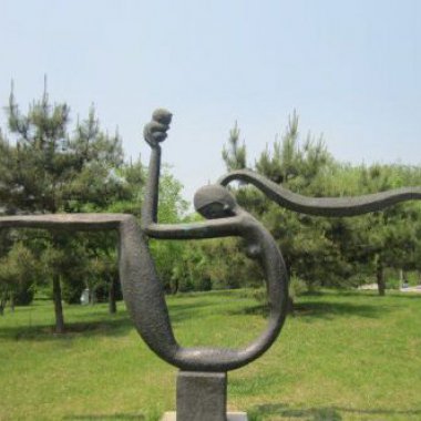 抽象母子公园景观铜雕摆件