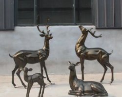 铸铜广场动物鹿雕塑