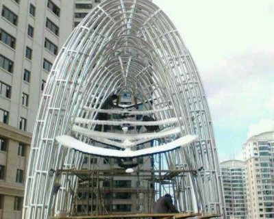 广场大型不锈钢建筑雕塑