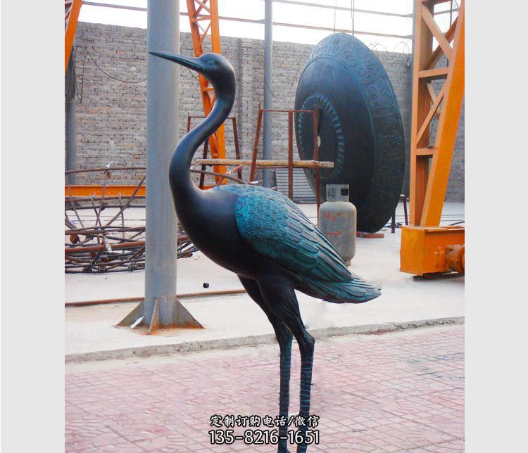 青铜动物仙鹤雕塑