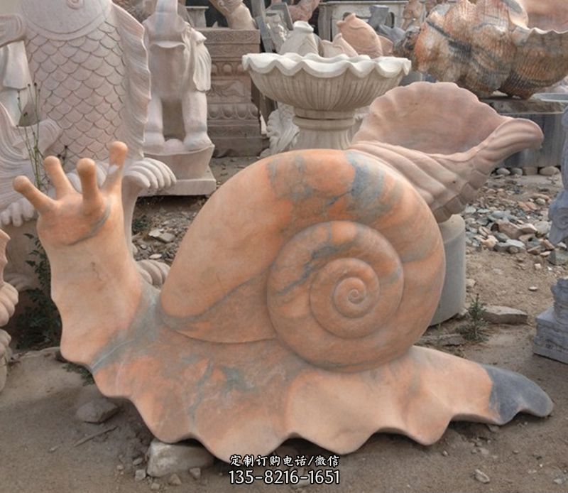 晚霞红蜗牛石雕公园动物雕塑图片