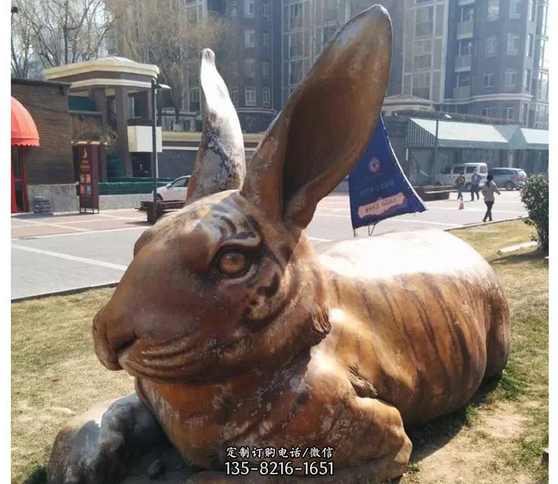 石雕兔子公园动物雕塑图片