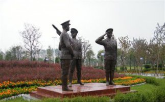公园警察人物铜雕