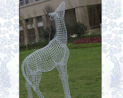 镂空长颈鹿不锈钢雕塑
