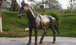 公园铸铜马-三门历史名人雕塑公园