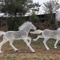 不锈钢镂空群马奔跑雕塑12