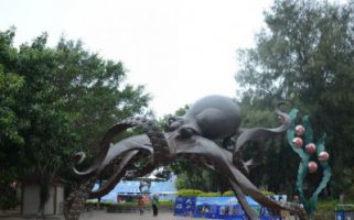 不锈钢章鱼动物雕塑