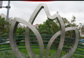 公园不锈钢树叶造型雕塑
