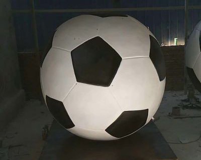 不锈钢学校足球雕塑