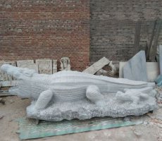 鳄鱼石雕-鳄鱼浮雕