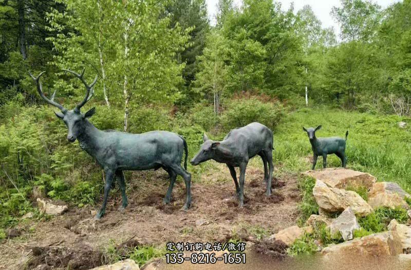 铜雕梅花鹿-梅花鹿的雕塑