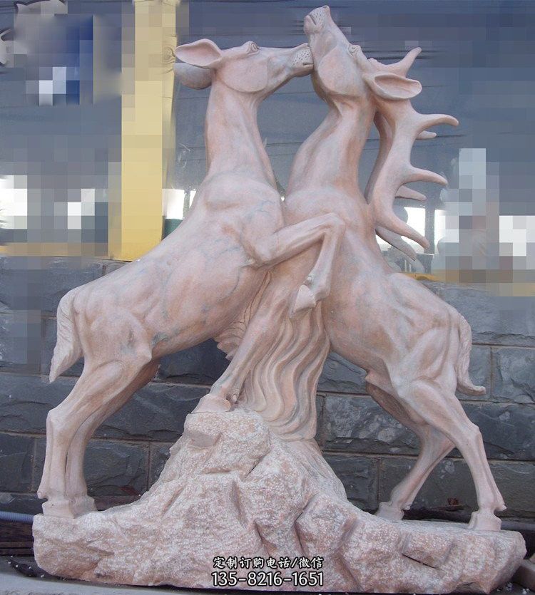 两只鹿石雕-三国演义雕塑一位家喻户晓的人物