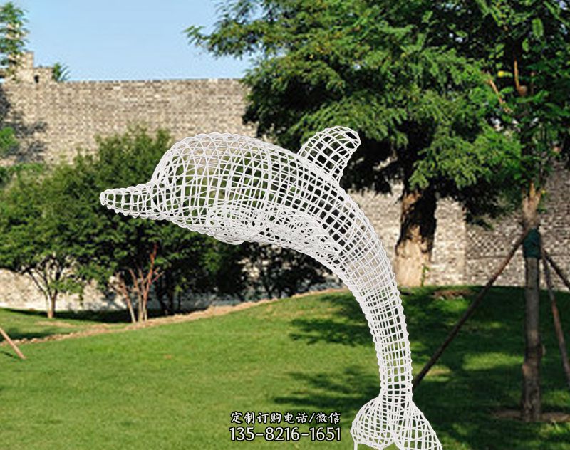 不锈钢镂空海豚雕塑