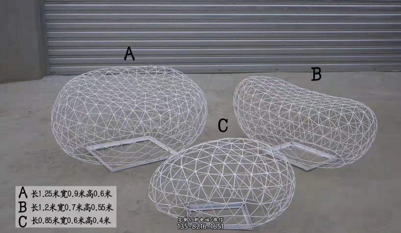 不锈钢镂空鹅卵石广场景观雕塑