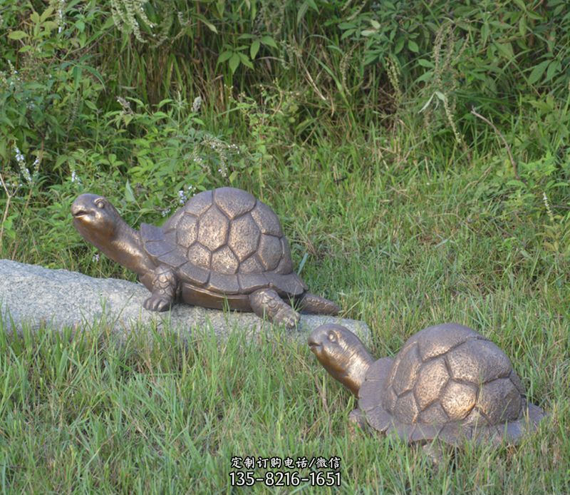 青石石雕乌龟景观雕塑