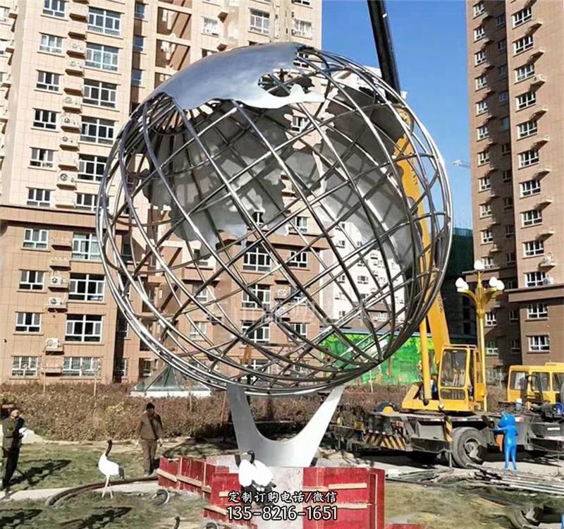 不锈钢喷泉地球仪雕塑