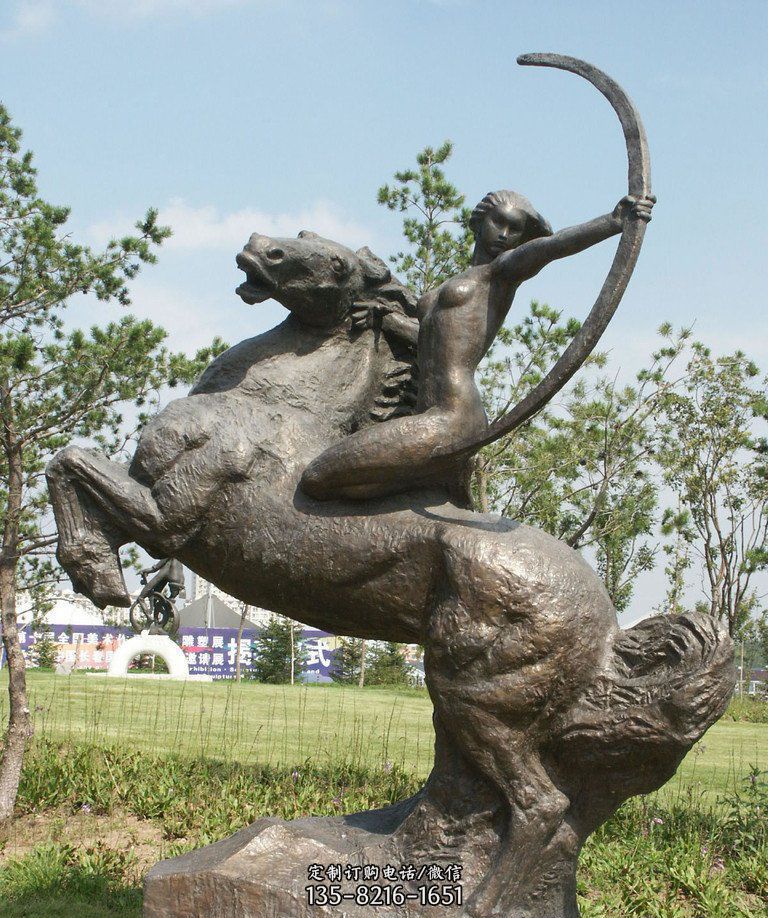 公园骑马射箭的女孩小品铜雕