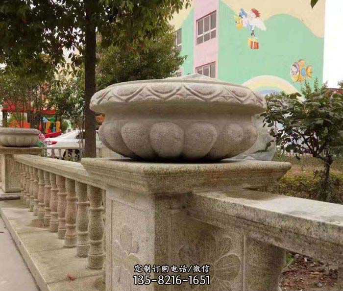 公园景观砂岩花盆石雕图片