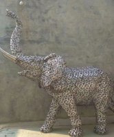 不锈钢镂空动物大象雕塑112