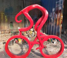 不锈钢抽象骑单车雕塑