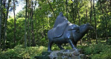 公园老子骑牛西行景观铜雕
