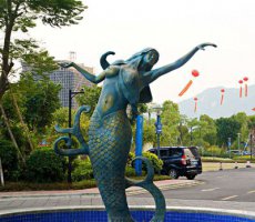 铜雕美人鱼-美人鱼卡通雕塑