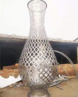 不锈钢镂空花瓶雕塑户外摆件