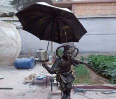 打雨伞儿童小品铜雕