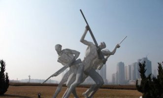 不锈钢射击运动人物雕塑