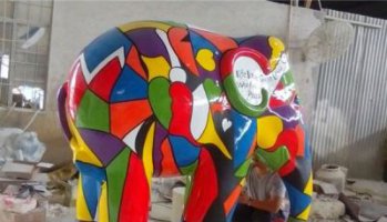 不锈钢彩色大象公园景观雕塑