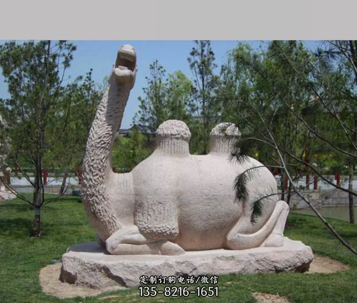 公园动物跪姿骆驼石雕图片