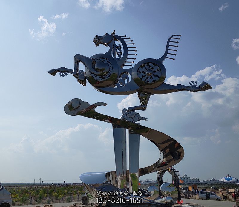 不锈钢大型马踏飞燕景观雕塑