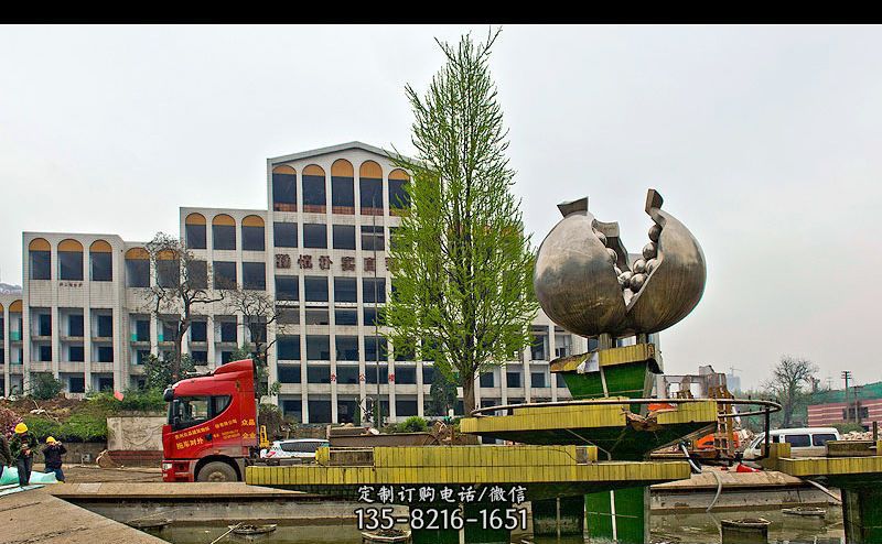 公園不銹鋼石榴景觀雕塑