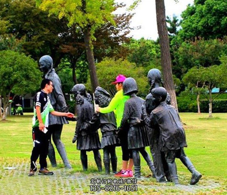 公園銅雕老鷹抓小雞人物雕塑