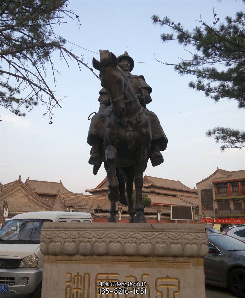 街边骑马的蒙古人物景观铜雕