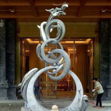 酒店不锈钢抽象鱼跃龙门雕塑
