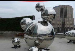 不锈钢镜面圆球雕塑