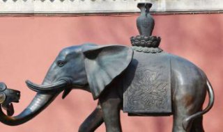吉祥大象铜雕-大象卡通雕塑
