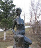 公园抽象女人人物铜雕1
